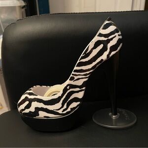Scotch Expressions Zebra Stilletto Heel Tape Dispenser